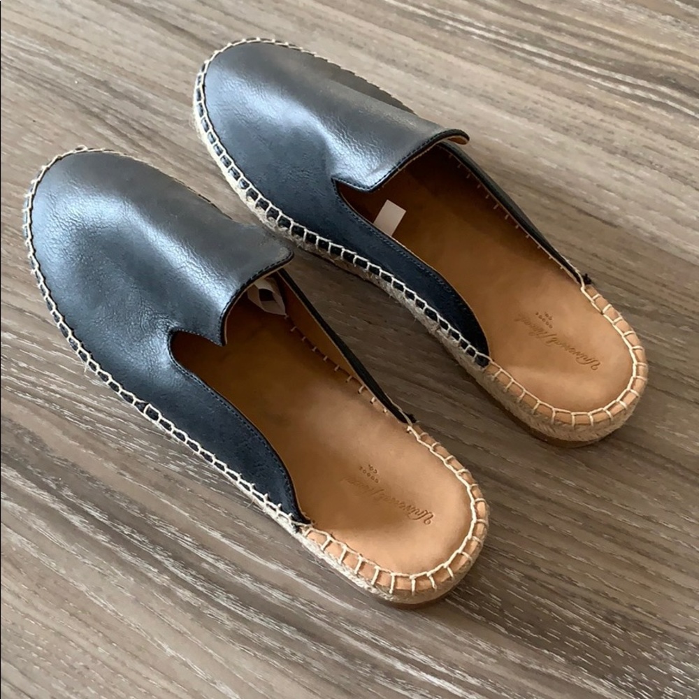 Universal Thread Black Espadrille